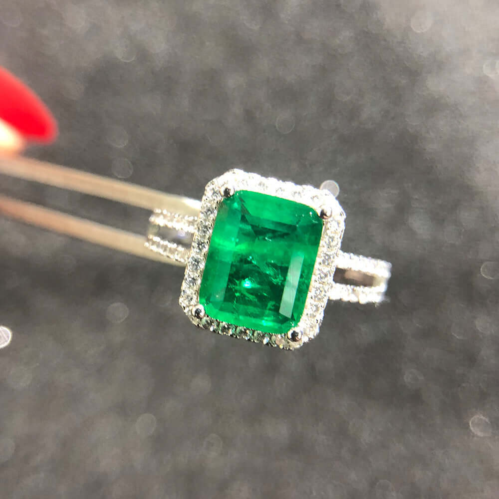 Bague carrée Opulence émeraude Loopily™