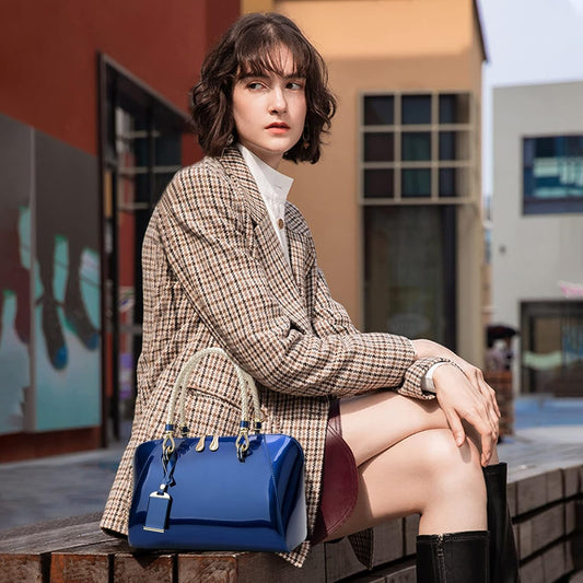 Sac à main en cuir brillant Loopily™